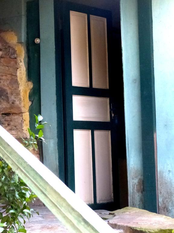 Pouso Das Glicinias - B&B Ouro Preto  Bagian luar foto