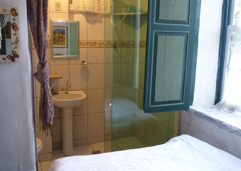 Pouso Das Glicinias - B&B Ouro Preto  Bagian luar foto